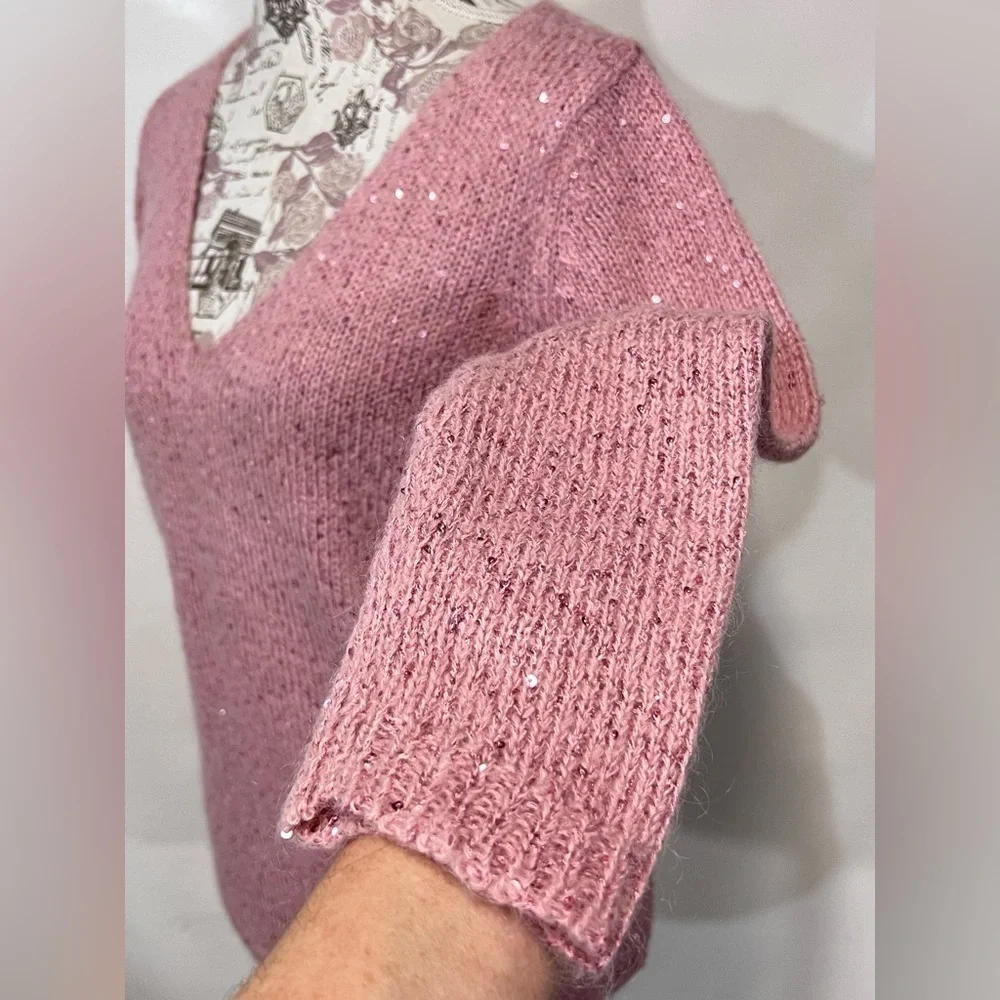 🛍️Pink sequin V-neck knit sweater from JOE FRESH Size S. - Picture 3 of 13